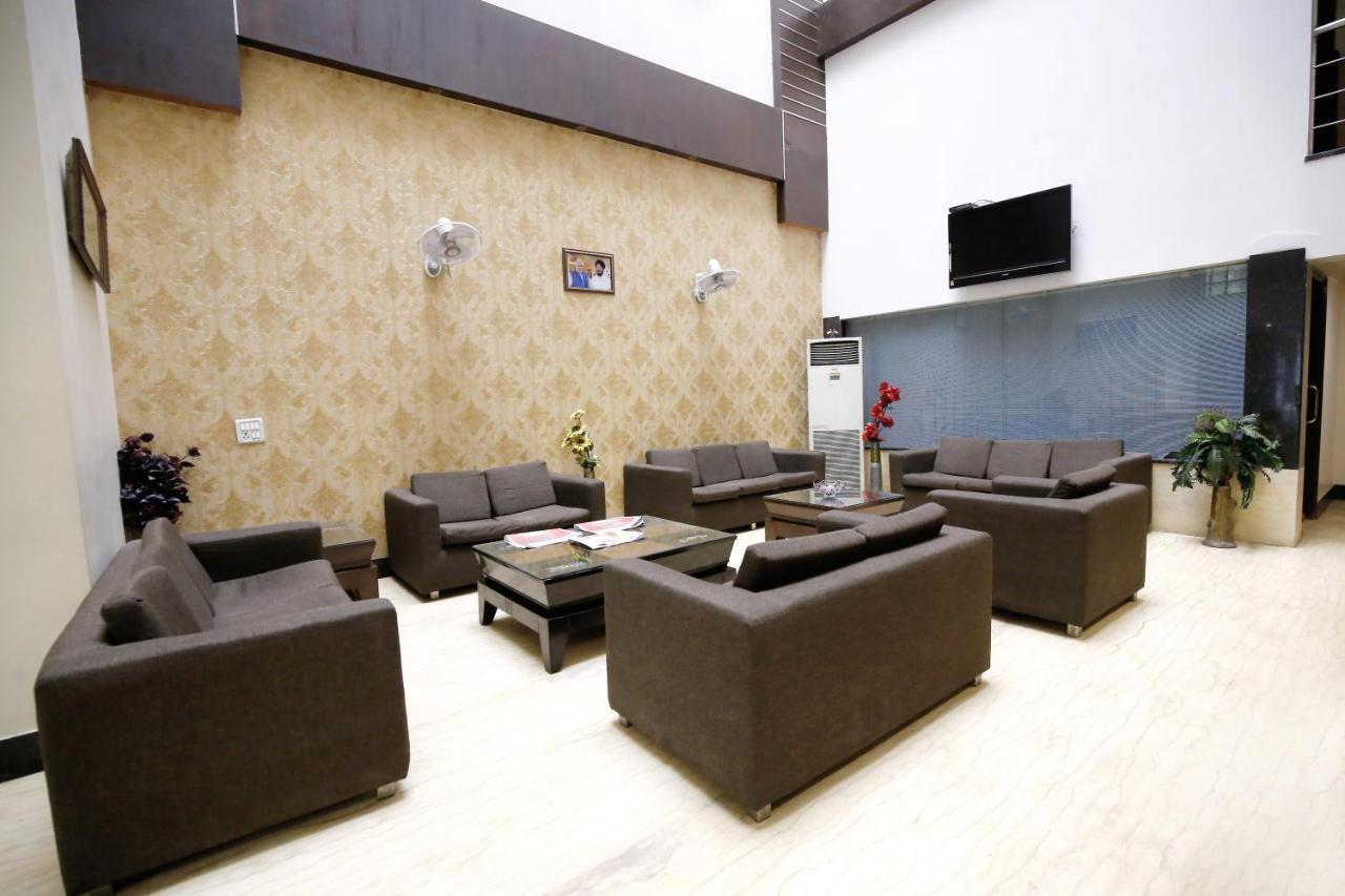 Hotel Paradise Inn-A Boutique Hotel Delhi Ню Делхи Екстериор снимка